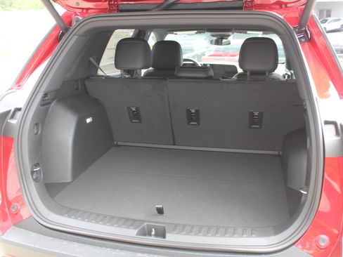 New 2026 Chevrolet Equinox ACTIV FWD image 17