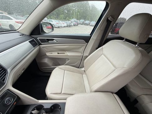 Used 2018 Volkswagen Atlas SE FWD image 13