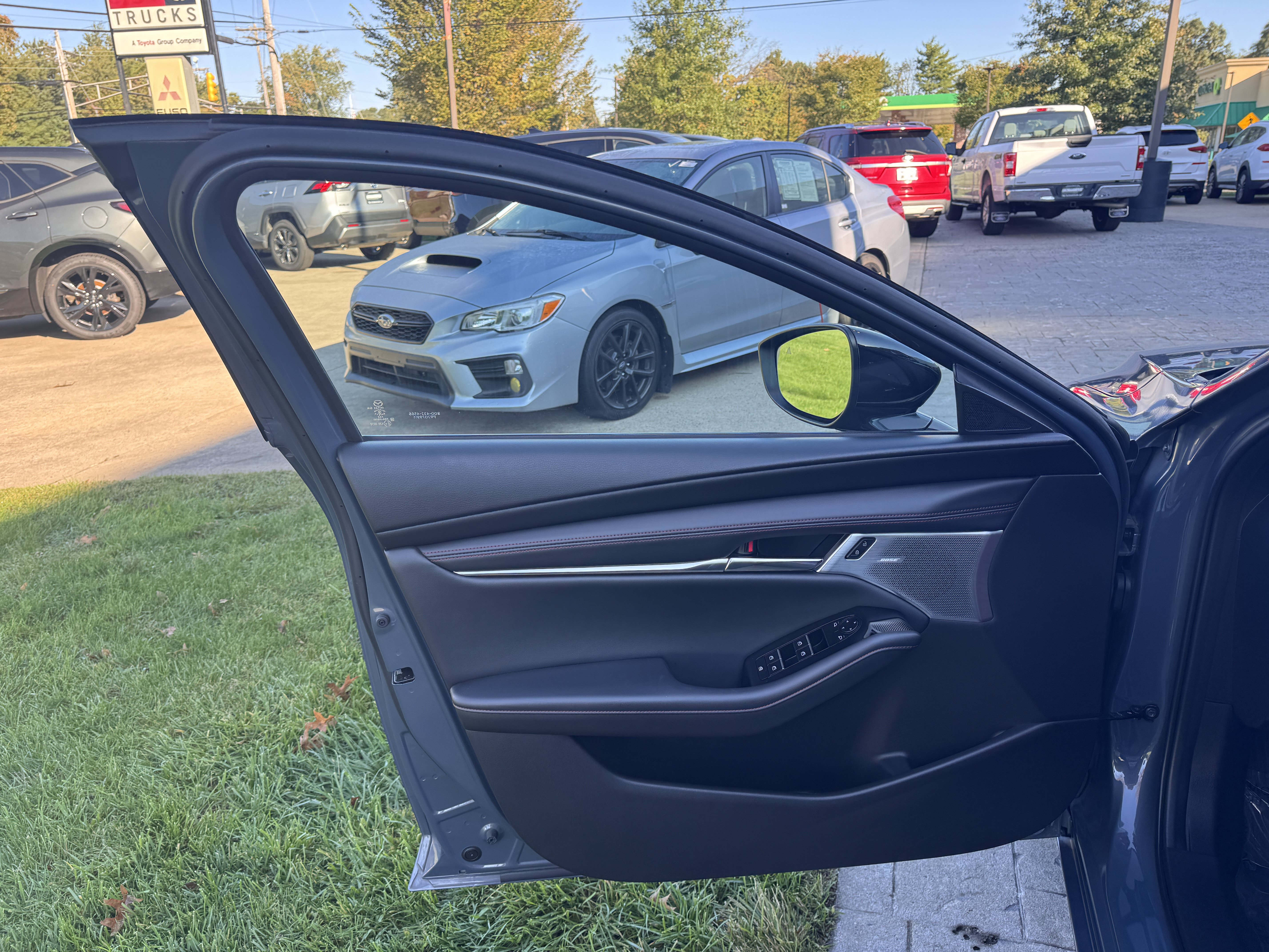 Certified 2022 MAZDA MAZDA3 s FWD image 23