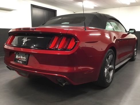 Used 2016 Ford Mustang Convertible w/ Equipment Group 051A RWD image 21