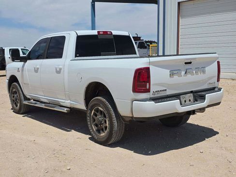 Used 2025 RAM 2500 Laramie AWD/4WD image 3