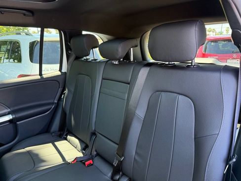 New 2026 Mercedes-Benz GLB 250 image 14
