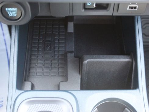 Used 2025 Ford Maverick Tremor AWD/4WD image 43