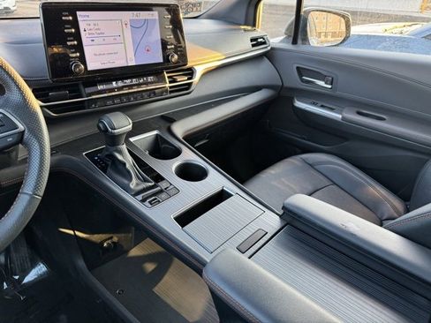 Certified 2024 Toyota Sienna XSE image 23