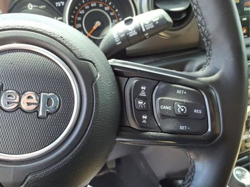 Used 2022 Jeep Wrangler Unlimited Sport AWD/4WD image 19