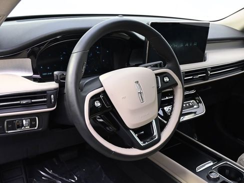 New 2026 Lincoln Corsair Premiere AWD/4WD image 11