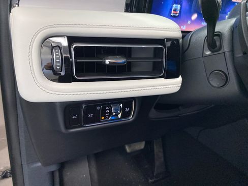 New 2026 Lincoln Aviator Reserve AWD/4WD image 18