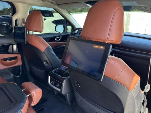 Used 2022 Kia Carnival SX image 33
