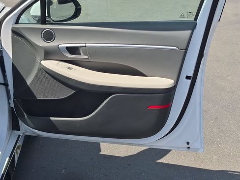 Used 2025 Hyundai Sonata SEL FWD image 33