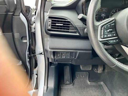 Used 2025 Subaru Legacy Premium AWD/4WD image 10