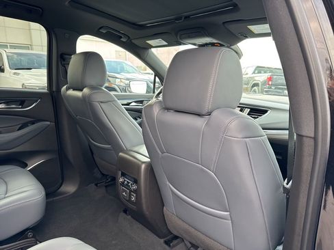 Used 2022 Buick Enclave Premium w/ Experience Buick Package image 22