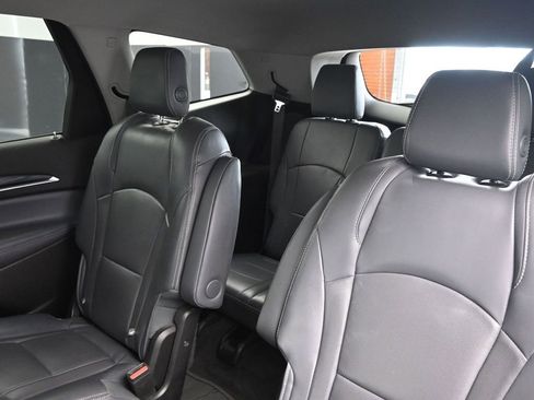 Used 2018 Buick Enclave Essence image 22