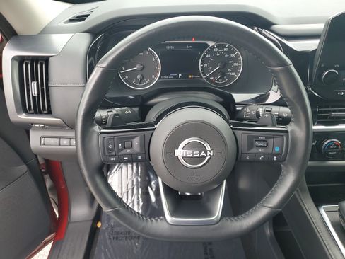 Certified 2023 Nissan Pathfinder SL image 17