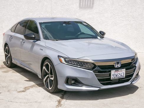 Used 2022 Honda Accord Sport image 3