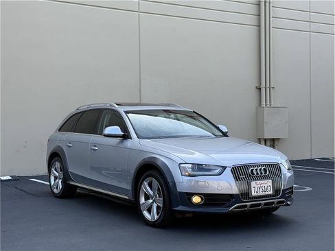 Used 2015 Audi A4 Premium Plus w/ Technology Package image 2