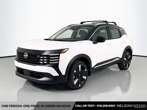 New 2026 Nissan Kicks SR w/ SR Premium Package FWD image 1