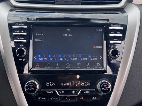 Used 2018 Nissan Murano SV AWD/4WD image 18
