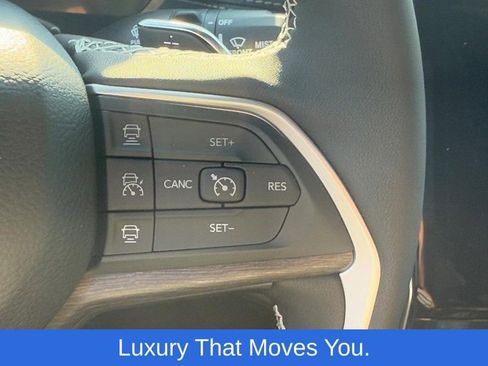 New 2025 Jeep Grand Cherokee Limited image 14