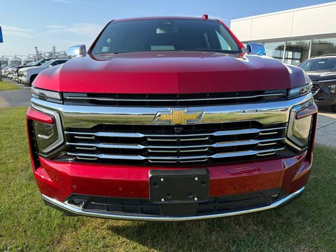 Used 2025 Chevrolet Tahoe Premier AWD/4WD image 2