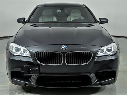 Used 2013 BMW M5 RWD image 4