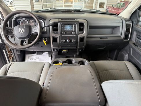 Used 2015 RAM 2500 Tradesman w/ Chrome Appearance Group AWD/4WD image 11