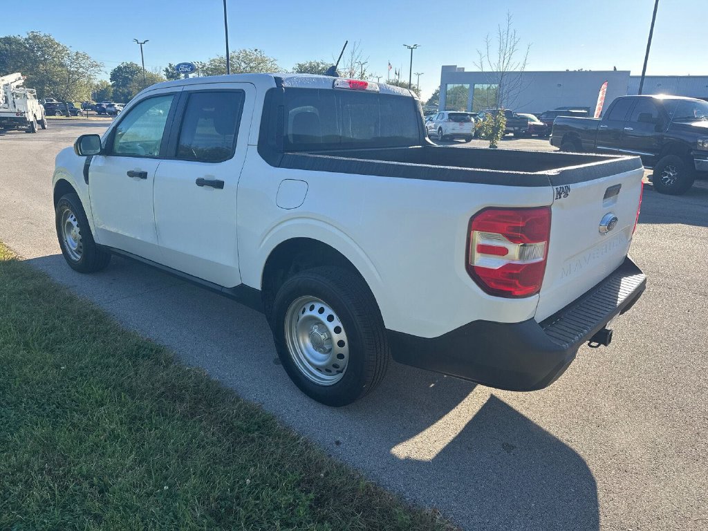 Used 2022 Ford Maverick XL FWD image 14