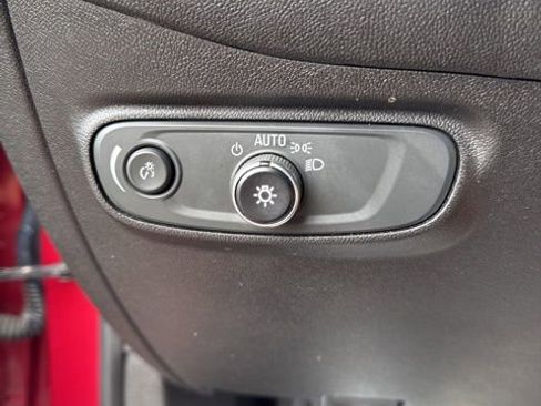 Used 2019 Chevrolet Equinox LT AWD/4WD image 18