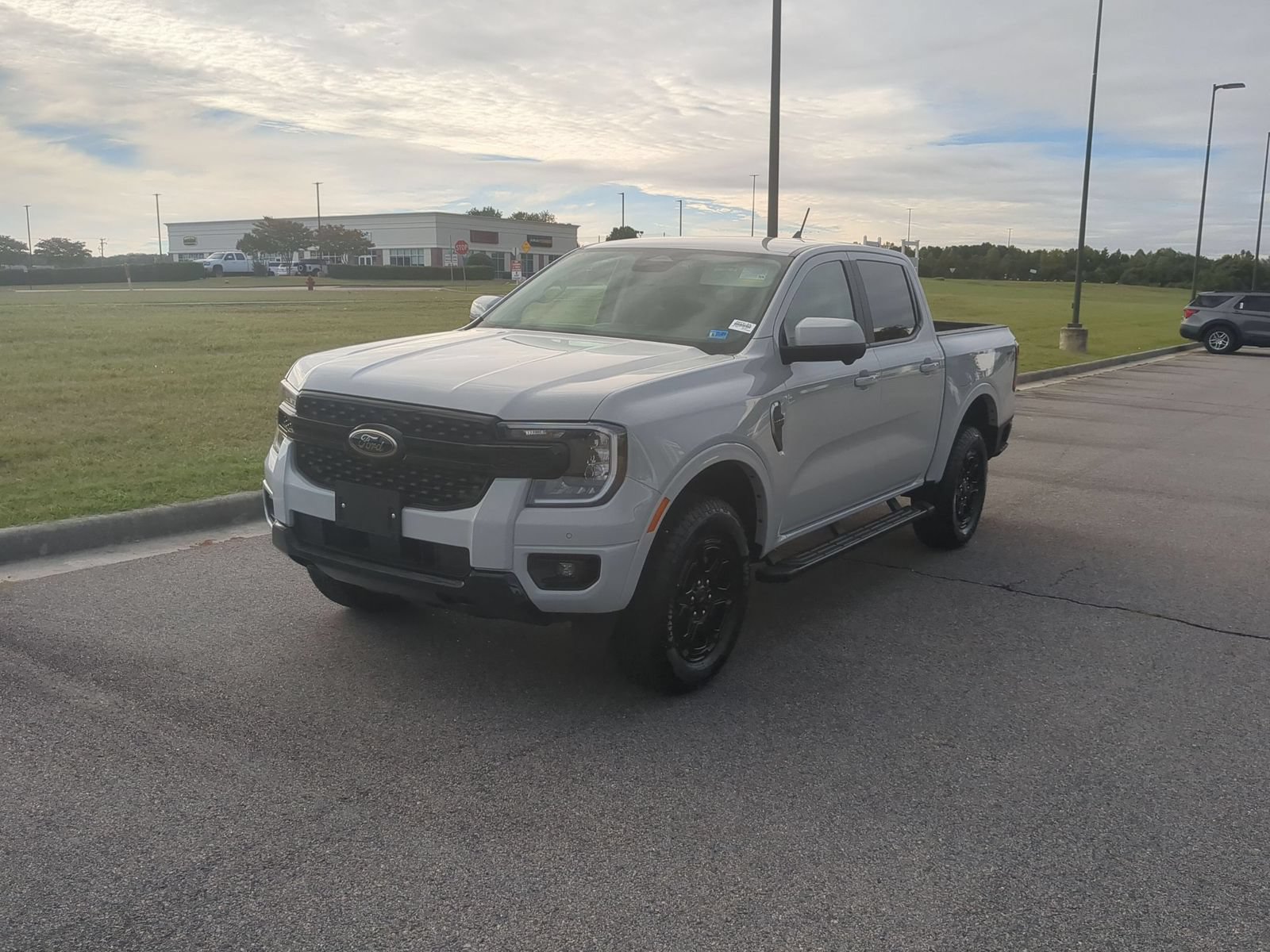 Used 2026 Ford Ranger Lariat w/ FX4 Off-Road Package AWD/4WD image 7