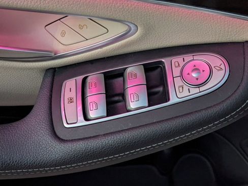 Certified 2020 Mercedes-Benz C 300 Sedan image 7