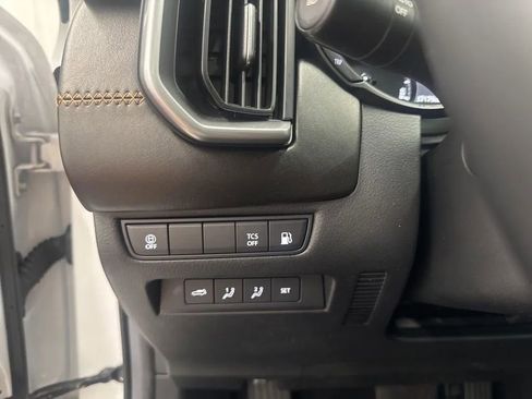 Used 2025 MAZDA CX-50 AWD 2.5 Hybrid w/ Premium Pkg image 15