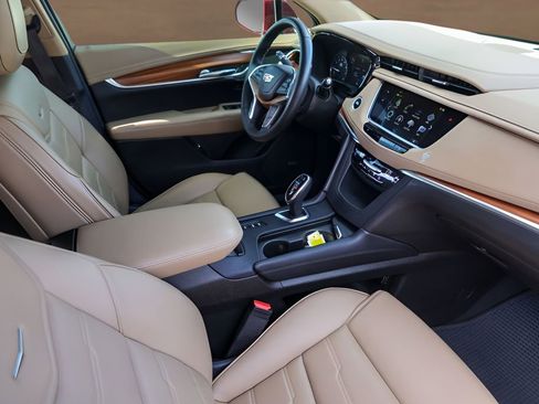 Used 2019 Cadillac XT5 Platinum AWD/4WD image 27