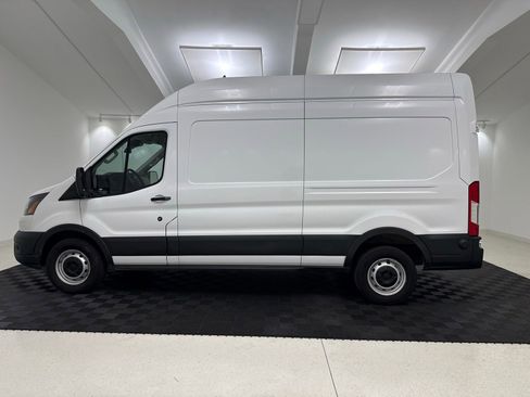 Used 2024 Ford Transit 250 148 High Roof RWD image 4