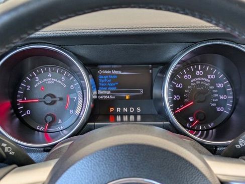 Certified 2019 Ford Mustang Convertible w/ Equipment Group 101A image 25