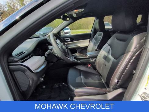 Used 2024 Jeep Compass Limited AWD/4WD image 19