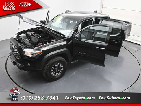 Used 2023 Toyota Tacoma TRD Off-Road image 38