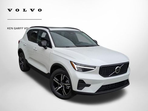 New 2026 Volvo XC40 B5 Core w/ Climate Package image 1
