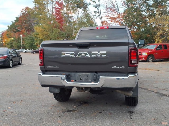 Used 2025 RAM 3500 Big Horn AWD/4WD image 6