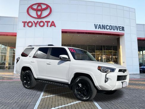 Certified 2022 Toyota 4Runner SR5 Premium AWD/4WD image 1