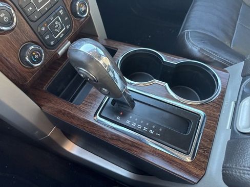 Used 2013 Ford F150 Lariat w/ Luxury Equipment Group image 19