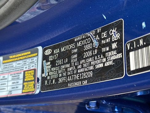 Used 2017 Kia Forte S FWD image 26