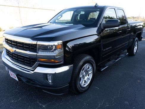 Used 2018 Chevrolet Silverado 1500 LT w/ All Star Edition image 7