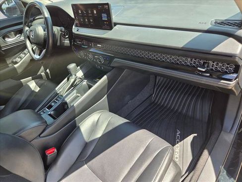 Used 2024 Honda Accord Touring image 22