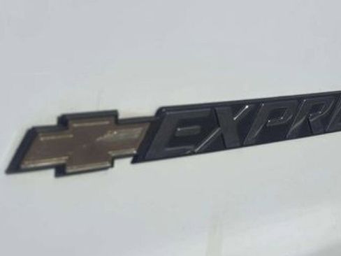 Used 2023 Chevrolet Express 3500 w/ Driver Convenience Package image 17