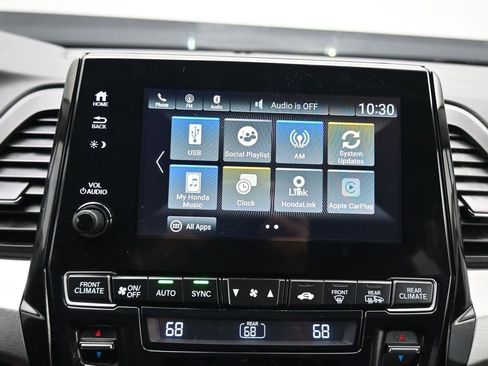 Used 2023 Honda Odyssey EX-L image 17