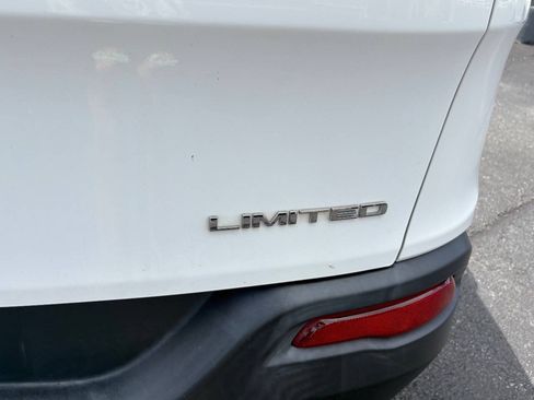 Used 2014 Jeep Cherokee Limited AWD/4WD image 14