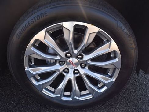 Used 2022 GMC Yukon Denali image 59