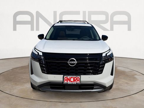 New 2026 Nissan Pathfinder Platinum image 5