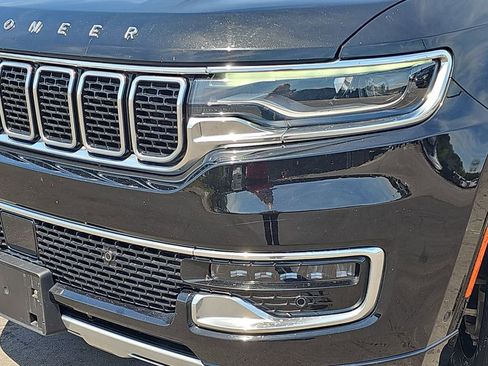 Used 2024 Jeep Wagoneer L Series II w/ Flexible Seating Group image 35