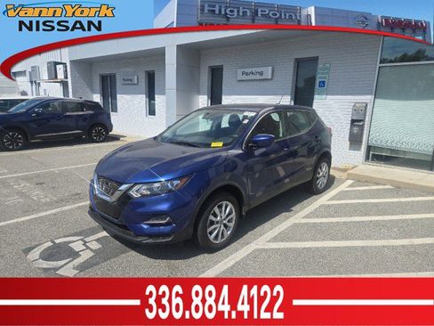 Certified 2021 Nissan Rogue Sport S image 1