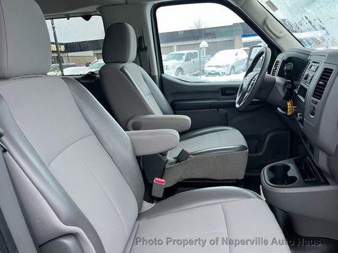Used 2017 Nissan NV 3500 S w/ Power Package image 18